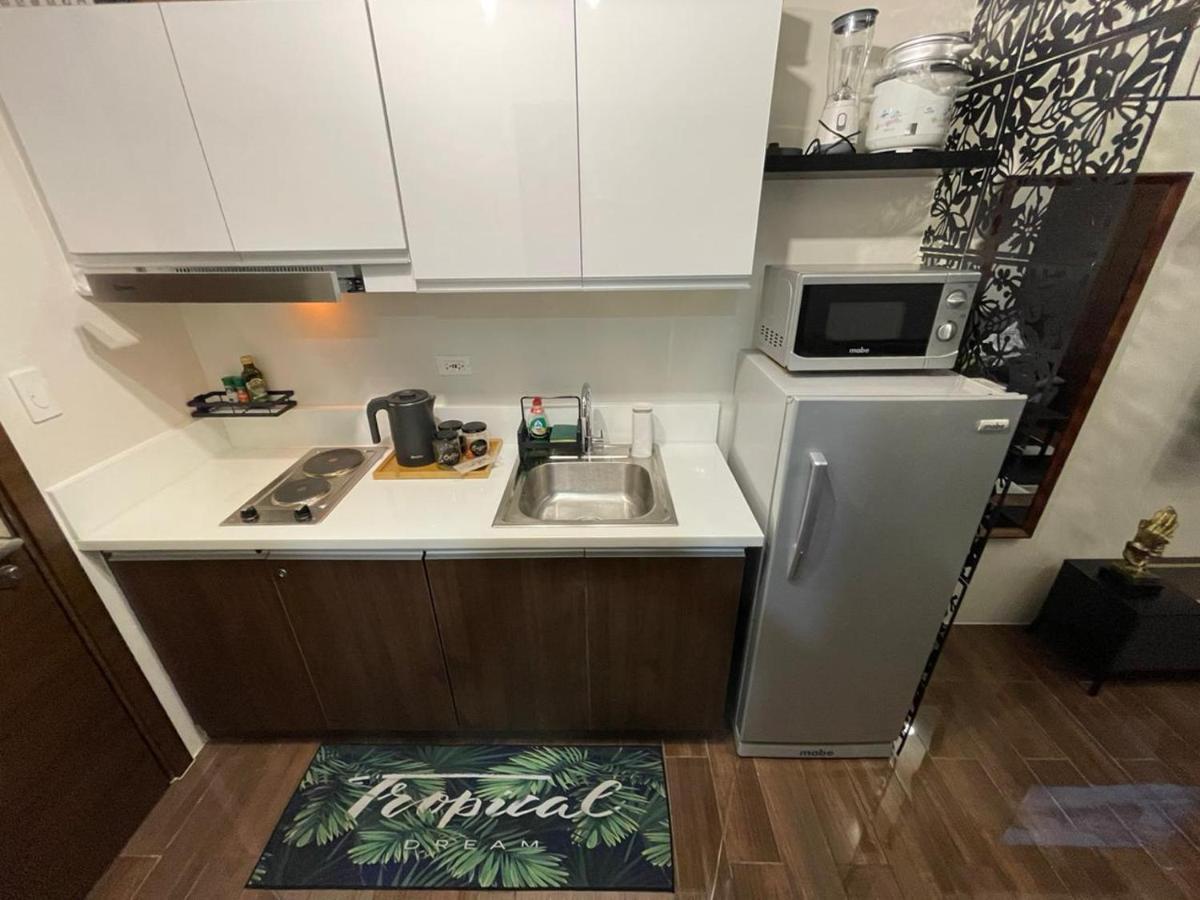Amazing View Makati Elegant Flat 400Mb Internet Lägenhet Manila Exteriör bild