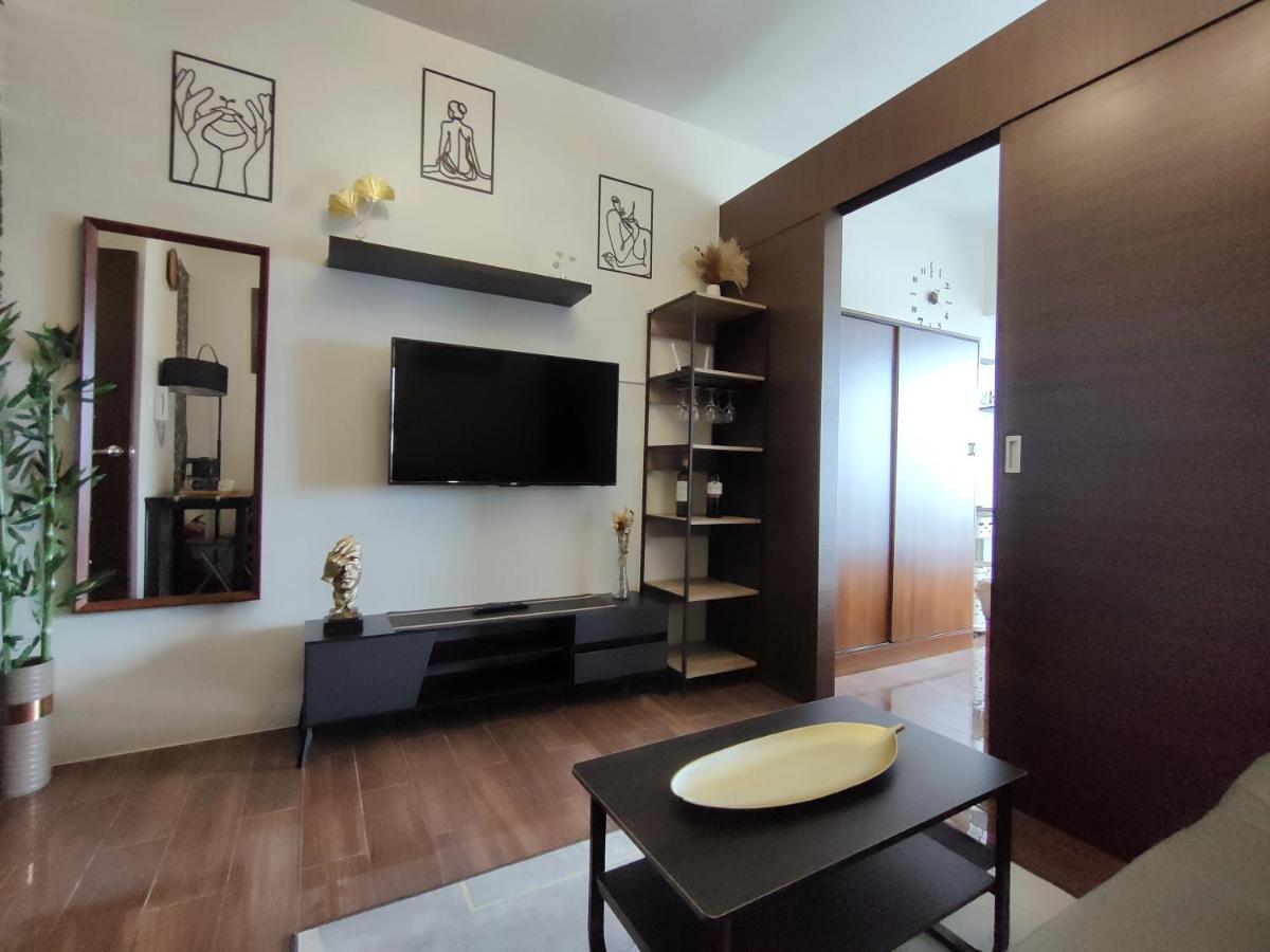 Amazing View Makati Elegant Flat 400Mb Internet Lägenhet Manila Exteriör bild