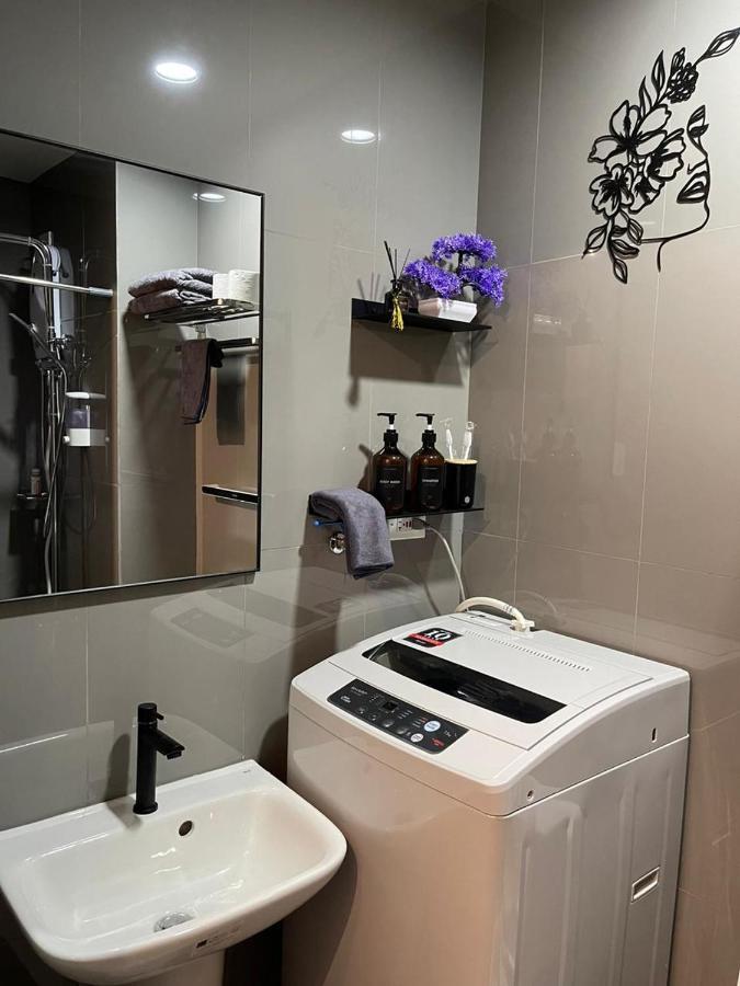 Amazing View Makati Elegant Flat 400Mb Internet Lägenhet Manila Exteriör bild